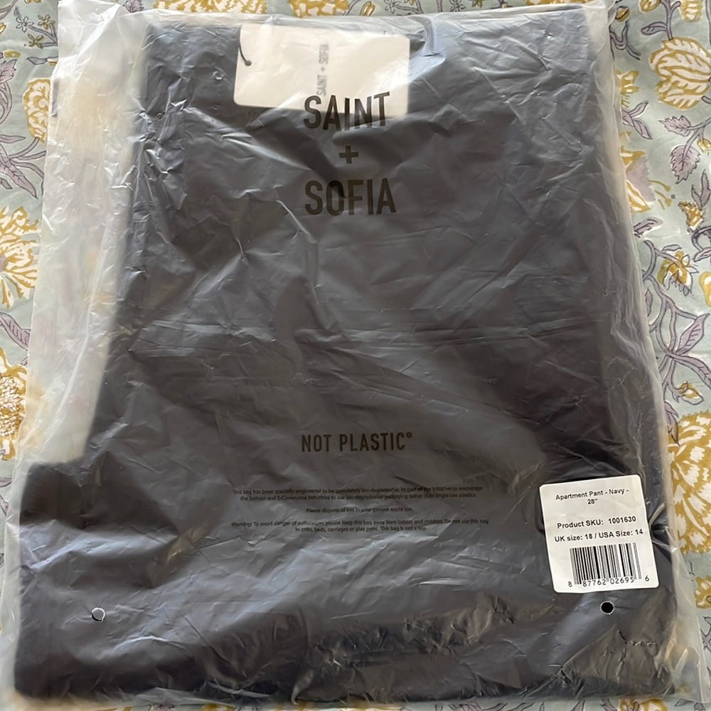 Saint + Sophia Apartment pant - Navy- 28”